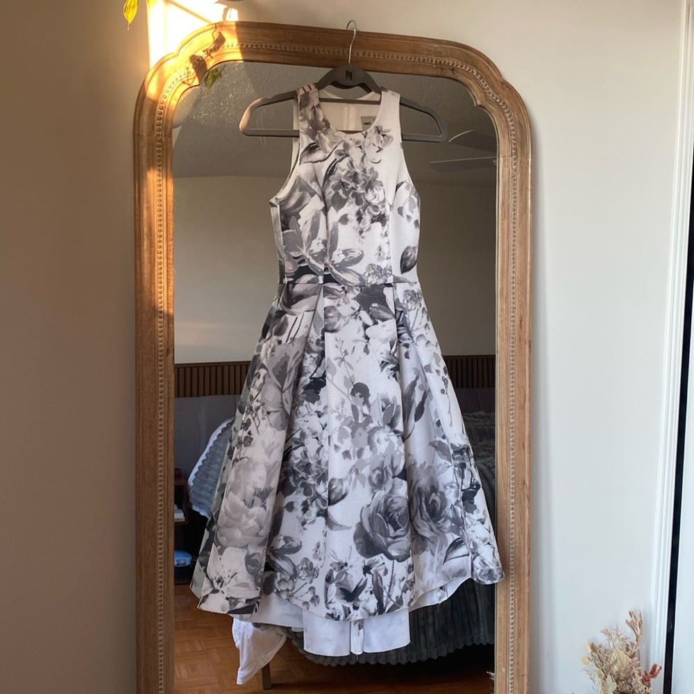 Asos Mono Floral Dress - US 4